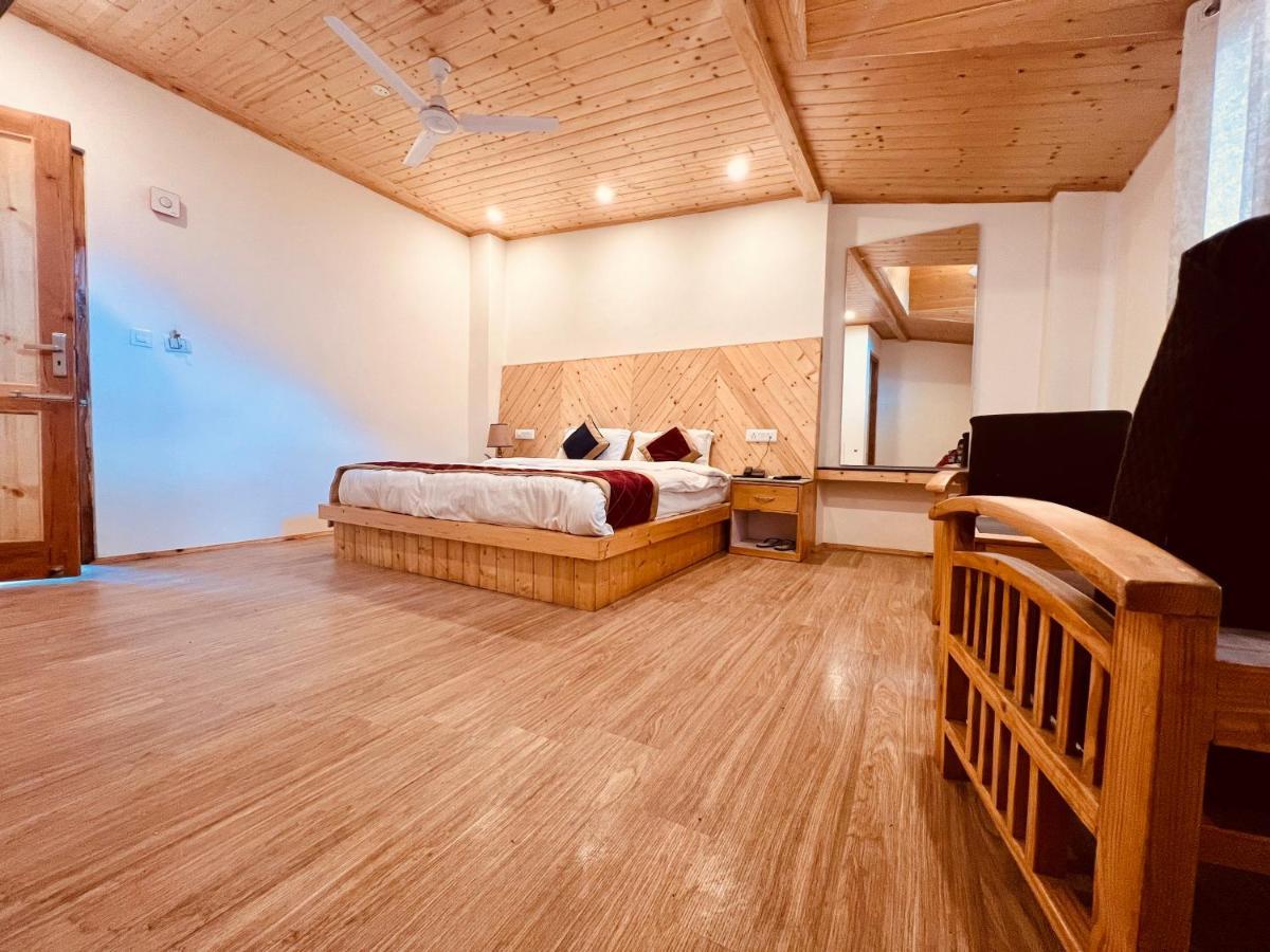 The Radhika - A Luxury Resort In Mountains Маналі Екстер'єр фото