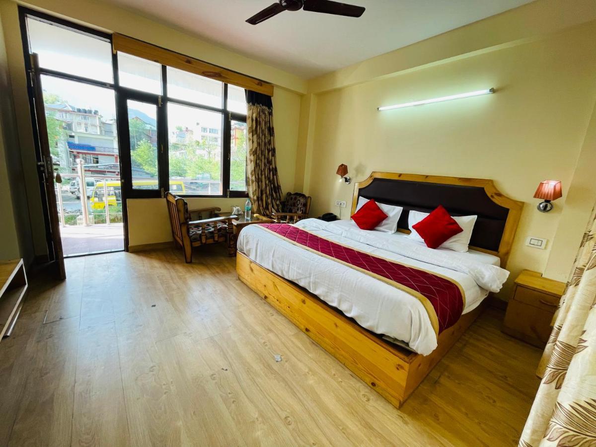 The Radhika - A Luxury Resort In Mountains Маналі Екстер'єр фото
